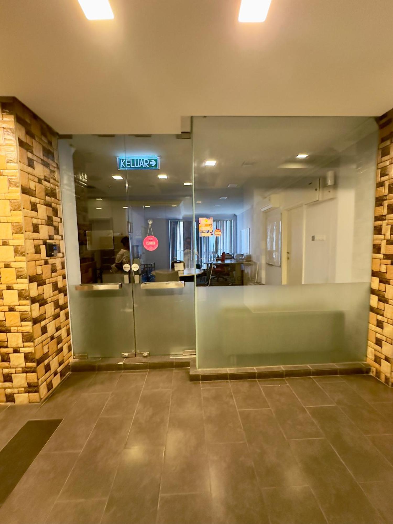 Apartment Fairlane Residences By Angel