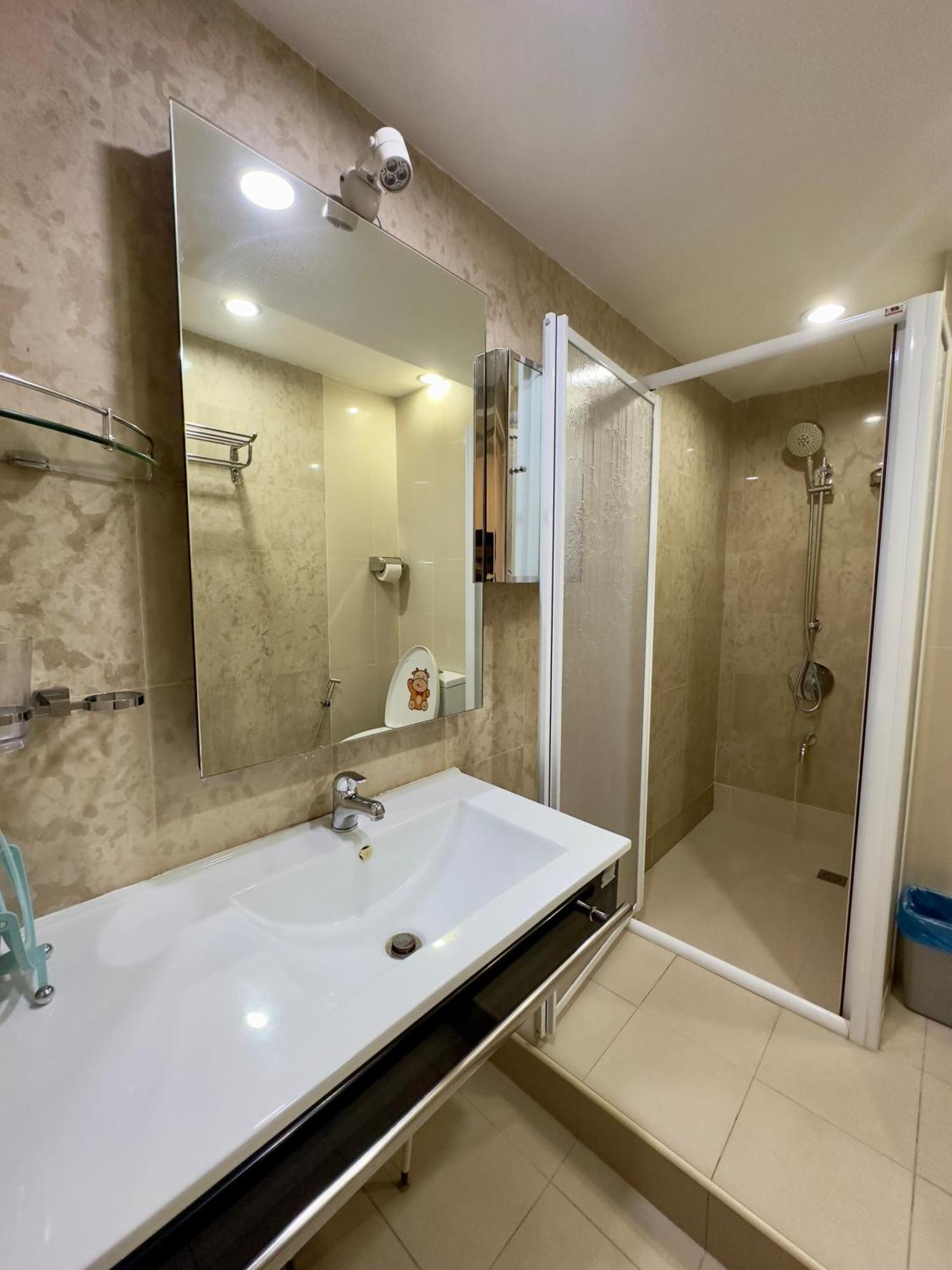 Fairlane Residences By Angel *